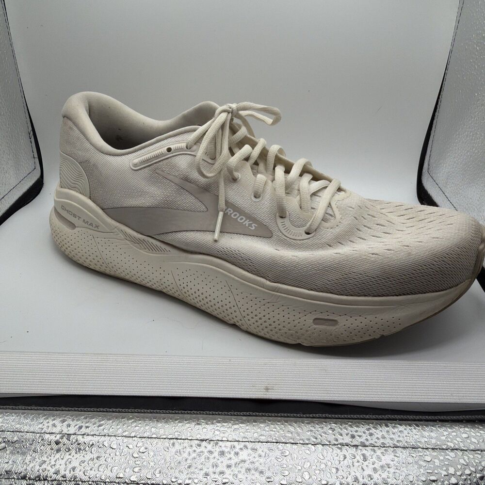 Brooks Ghost Max Men’s Size 12.5 1104061D174 Coconut White‎ Sand Chateau - Picture 2 of 10